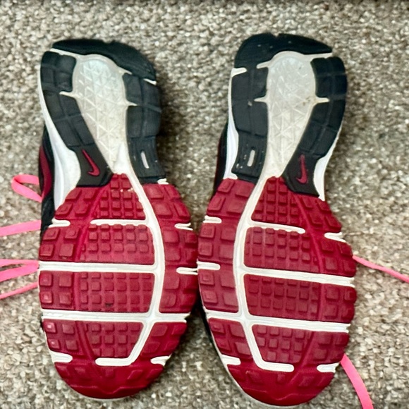 Nike runners - Picture 2 of 3